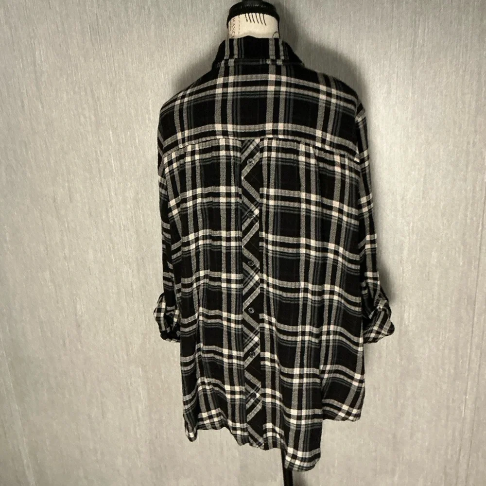 Women’s Classic Flannel Button Down Shirt Size 1X - Picture 5 of 12